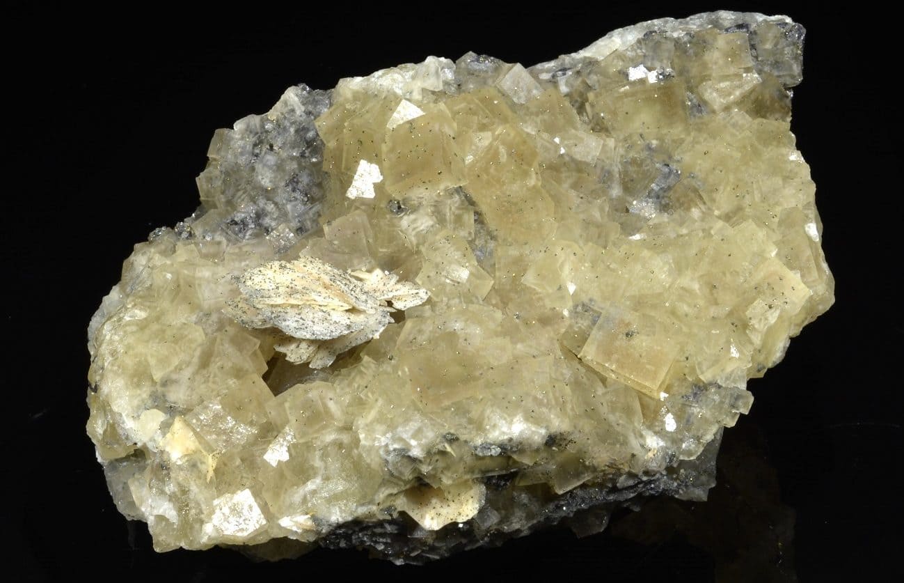 pierre fluorite jaune