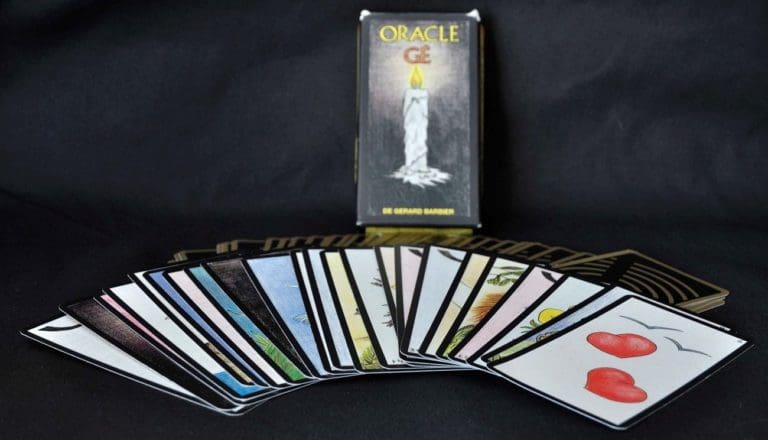 L Oracle de Gé Significations et tirage des cartes