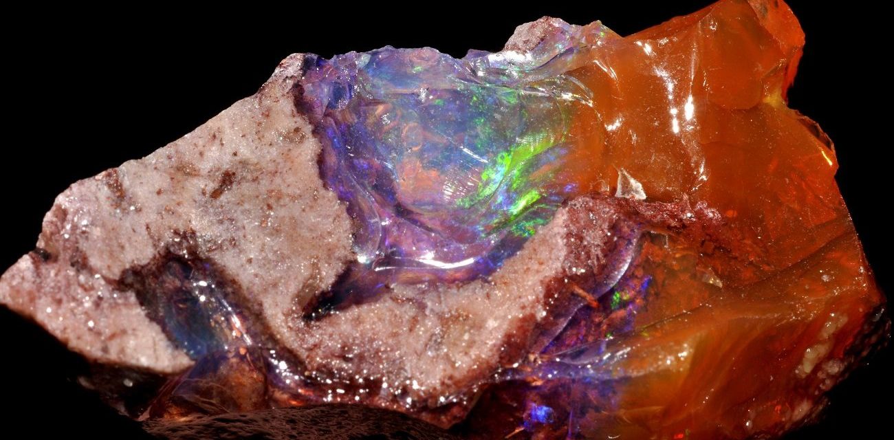 pierre opale de feu